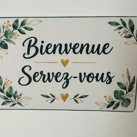 Privatunterkunft Equipee Kitchenette Sdb Et Independante Proche Puy Dufou A87