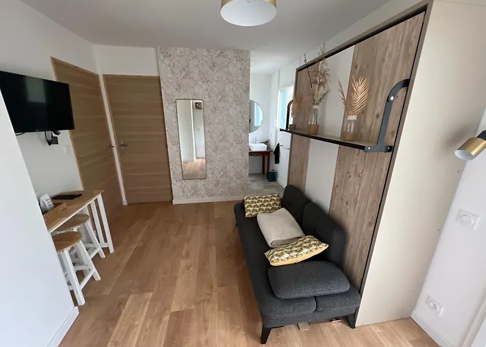 Rum i privatbostad Privee Avec Sdb Et Wc Moze-sur-Louet